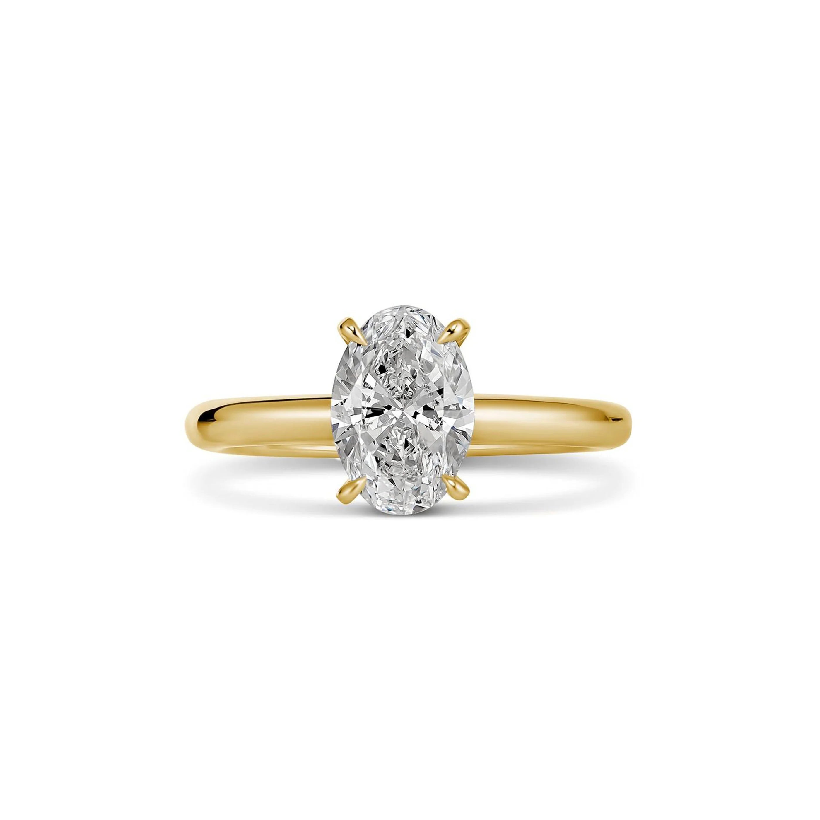 Oval Cut Diamond Engagement Ring | 18K Yellow Gold